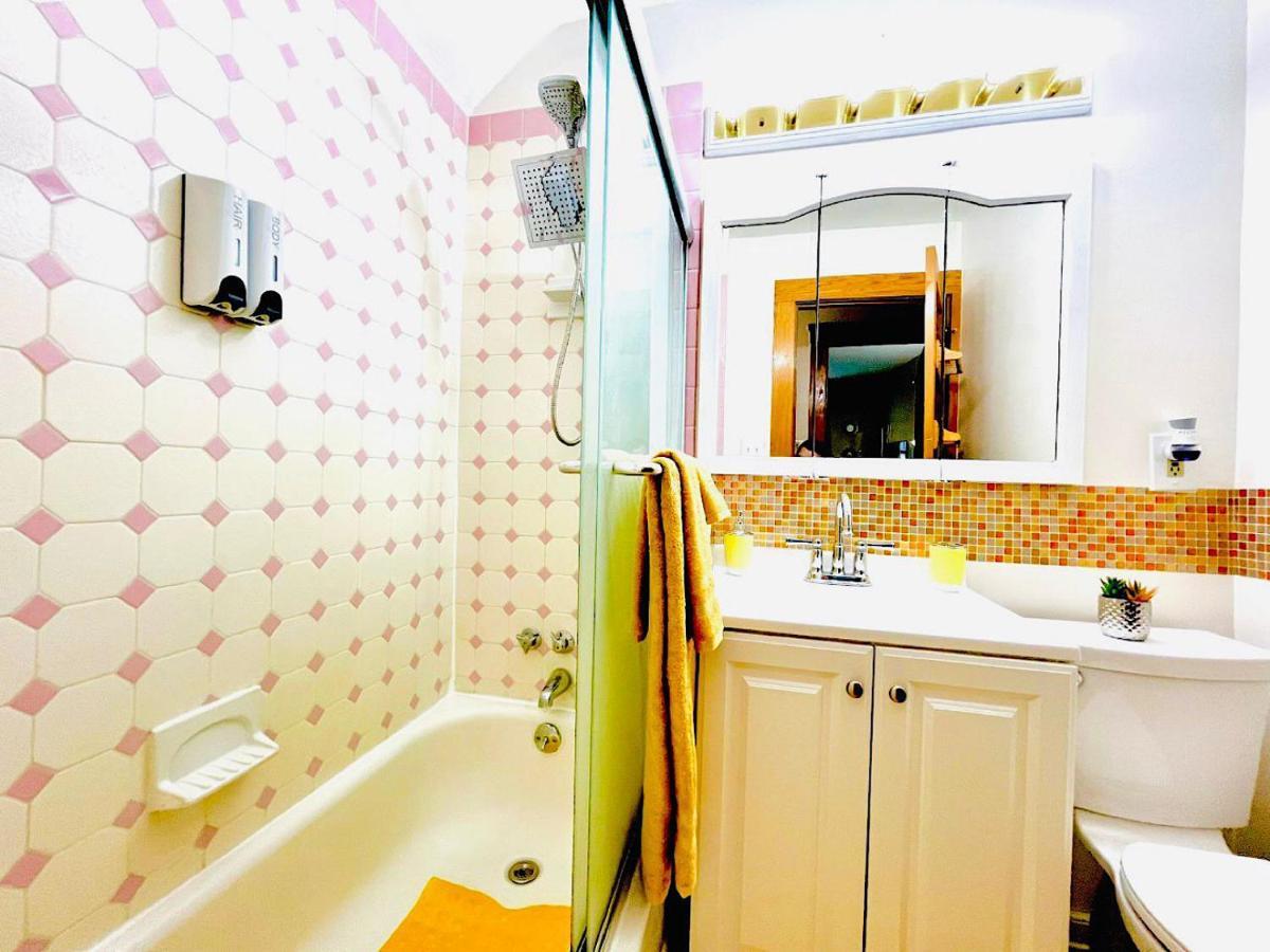 The Amber Retreat - Brooklyn Centre Comfort - Charming Space For Families, Couples & Business Travelers Near Downtown - With 300Mb Wifi, Parking & Self Check-In Cleveland Exteriér fotografie