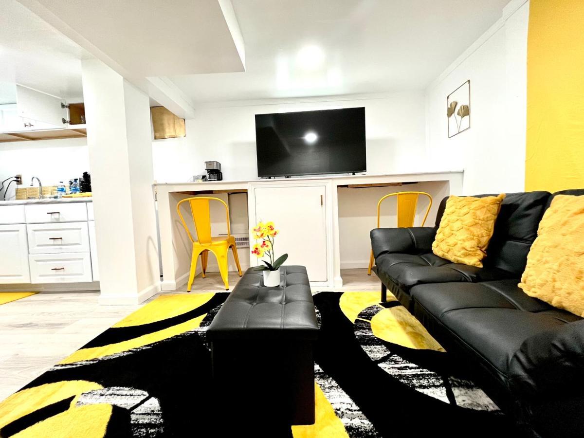 The Amber Retreat - Brooklyn Centre Comfort - Charming Space For Families, Couples & Business Travelers Near Downtown - With 300Mb Wifi, Parking & Self Check-In Cleveland Exteriér fotografie