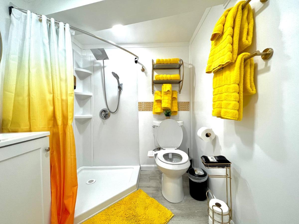 The Amber Retreat - Brooklyn Centre Comfort - Charming Space For Families, Couples & Business Travelers Near Downtown - With 300Mb Wifi, Parking & Self Check-In Cleveland Exteriér fotografie